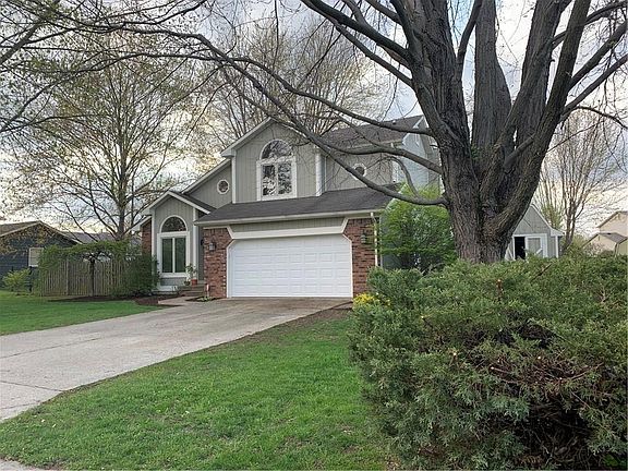 3rd image of 11504 Old Oakland Cir
