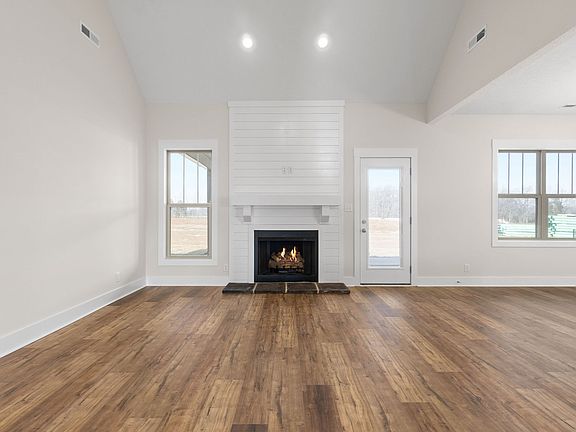 4th image of 334 Wellington Flds Lot 334