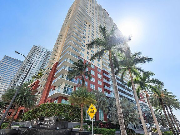 3rd image of 1155 BRICKELL BAY Drive #2802