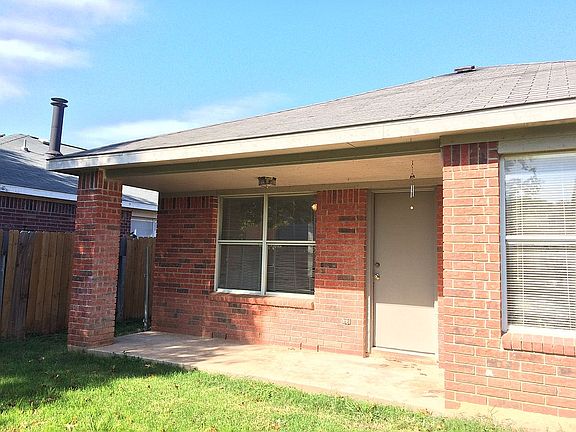 3rd image of 9266 Encino Vlg