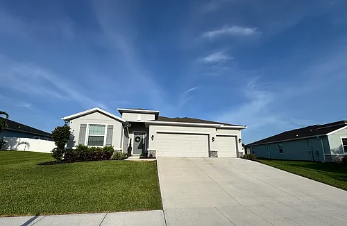 6402 SW 46th Ave Photo 1