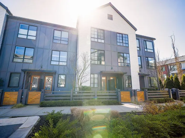 1321 Halyard Pl, Squamish, BC V8B 2A1