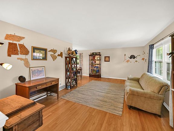 4th image of 739 6th AVENUE