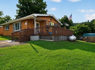 194 Autumn Chase Rd, Lebanon, VA 24266