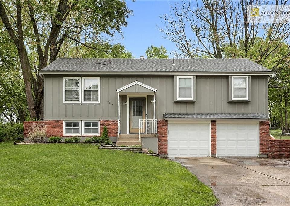 507 S Harrison Ave, Raymore, MO 64083 | Zillow