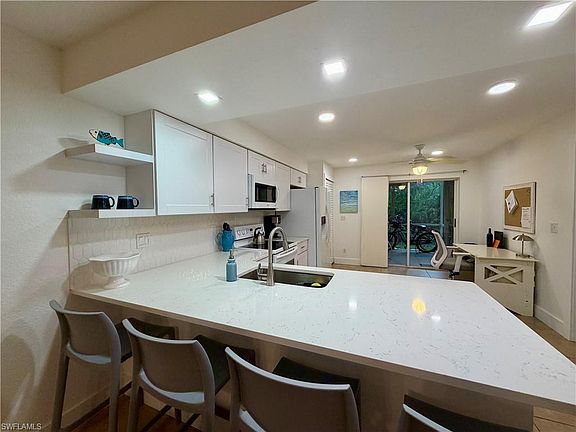 4th image of 28940 Bermuda Pointe CIR #102