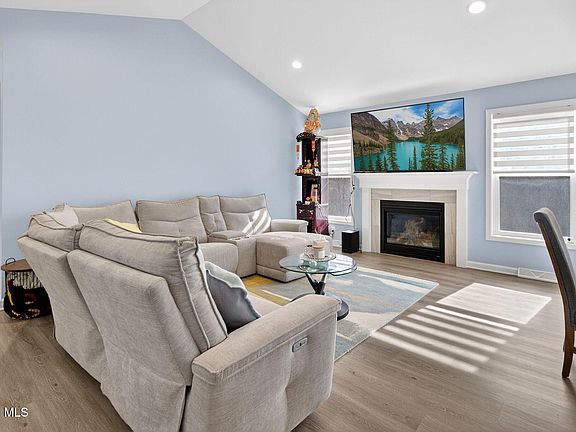 5th image of 267 Consaul Road