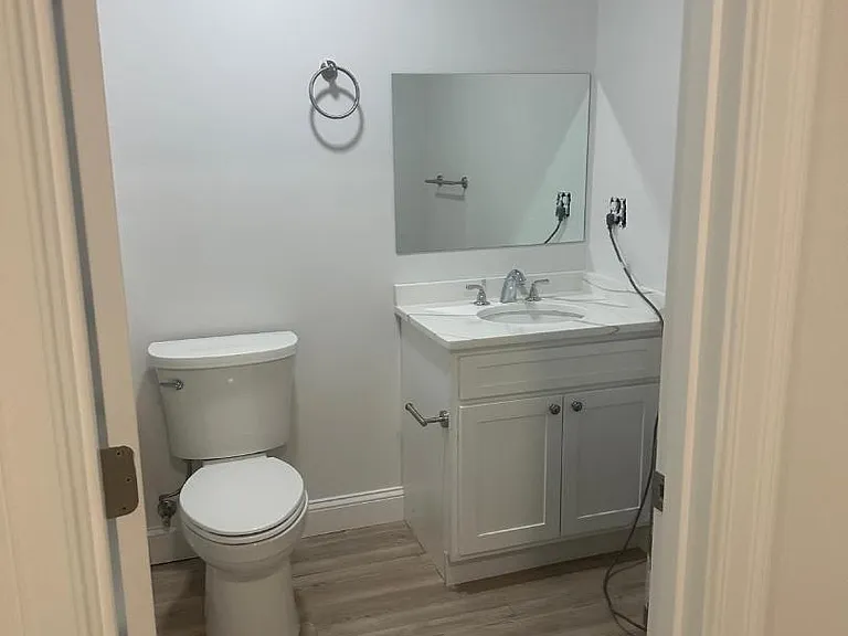 Unit Photo