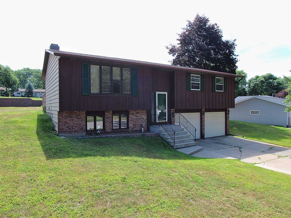 3 Bedroom 2 Full Bath Home