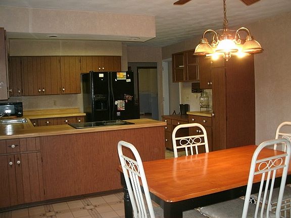 5th image of 1517 1st Ave E