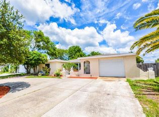 10004 Regency Park Blvd, Port Richey, FL 34668