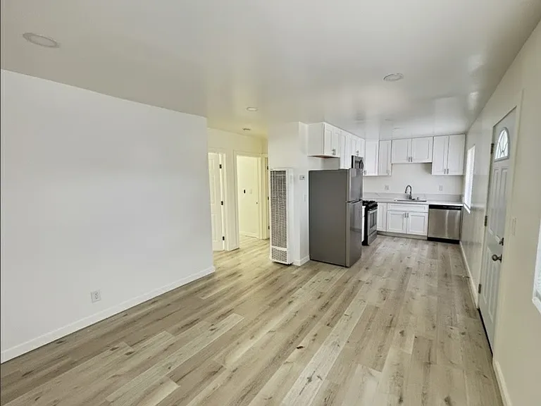 410 Grant St — Photo 7
