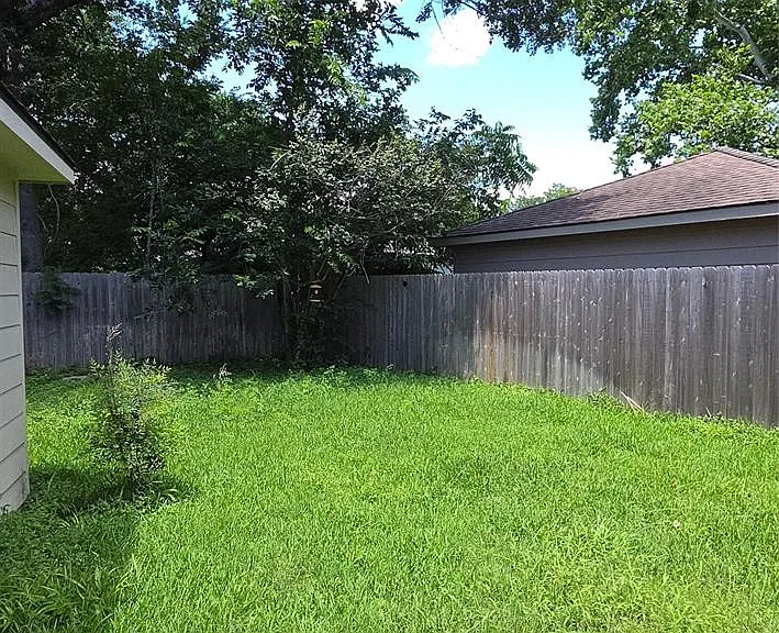 12814 Westhorpe Dr — Photo 20