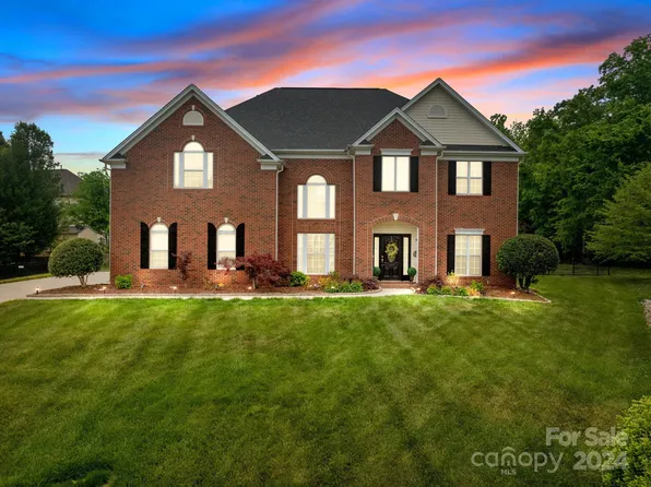 4971 Riverview Dr #470, Harrisburg, NC 28075