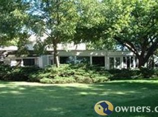 6608 N Hillcrest Ave, Nichols Hills, OK 73116