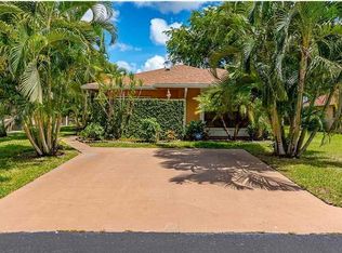5377 Gene Cir, West Palm Beach, FL 33415