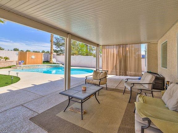 backyard seating area with Fire pet