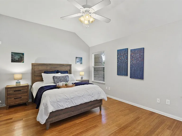 11086 Mansfield Dr — Photo 16