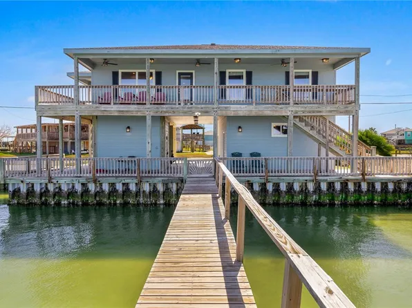 646 Copano Ridge Rd, Rockport, TX 78382