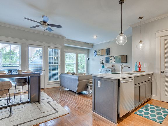 4th image of 525 East Blvd APT 308