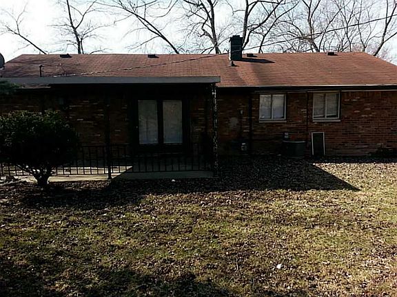 2nd image of 3939 Catalina Ct
