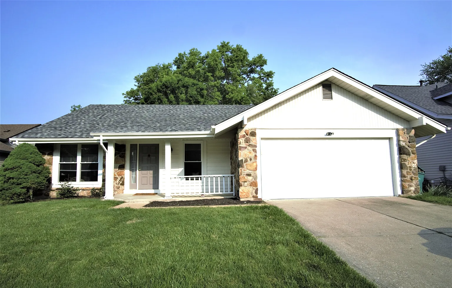1341 Westbrooke Terrace Dr photo 1
