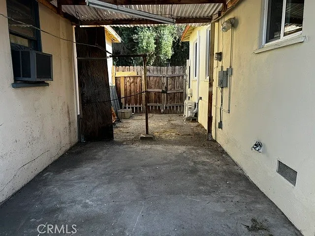 213 N Alhambra Ave — Photo 15