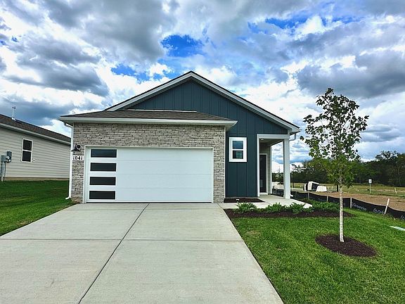 2nd image of 1064 Stoney Brook Bnd