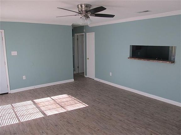 3rd image of 432 Liska St