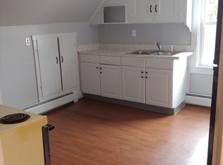 409 Cohannet St FLOOR 3, Taunton, MA 02780