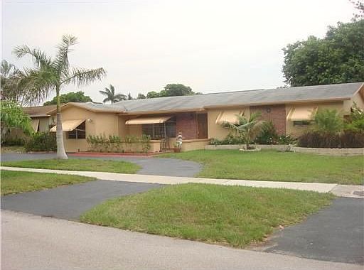 1st image of 4982 SW 102nd Ave