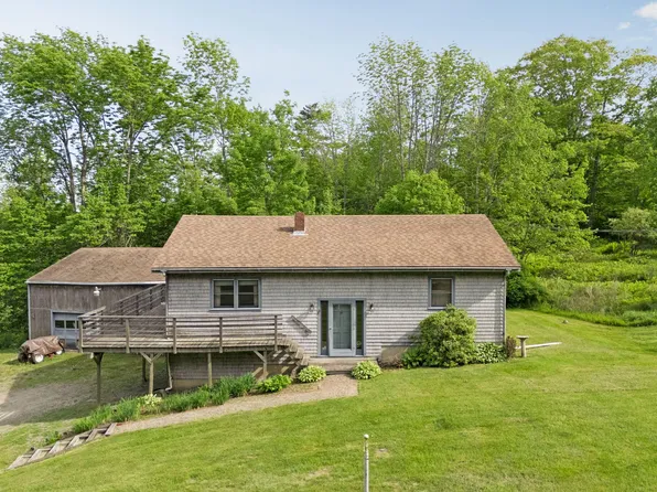 88 Gurney Street, Rockport, ME 04856