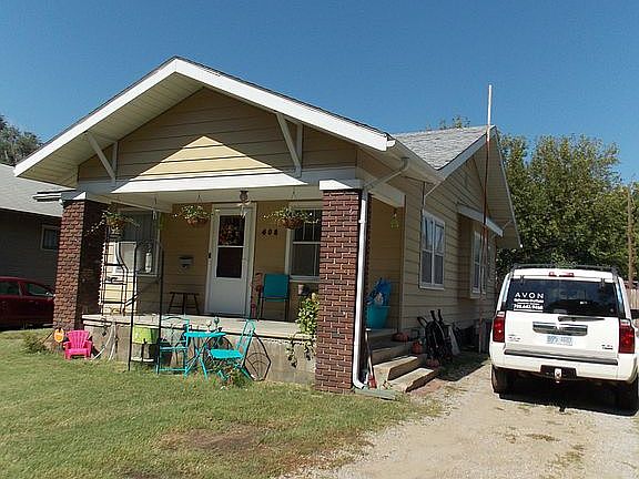3rd image of 408 Charles St