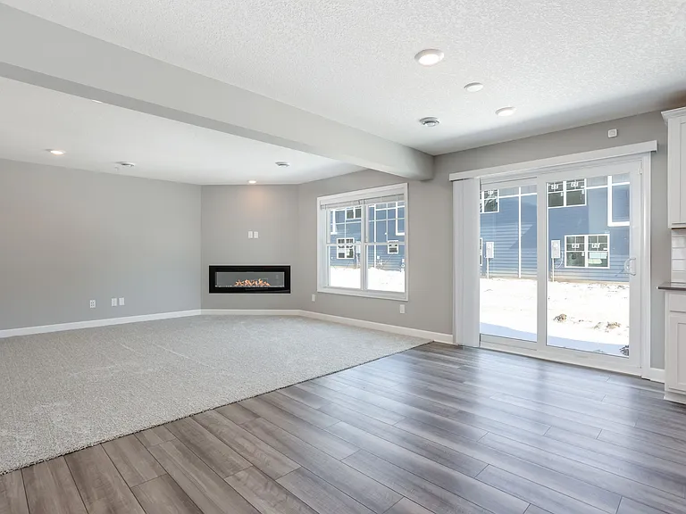 1142 Middlefield Rd — Photo 7