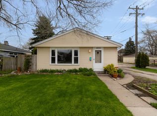 4335 Eberly Ave, Brookfield, IL 60513