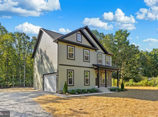 9019 Smiths Bend Rd, Fredericksburg, VA 22407