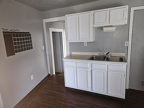 3rd image of 6909 Denison Ave #Up