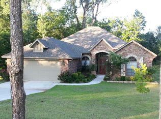 608 Springlake Rd, Newcastle, OK 73065