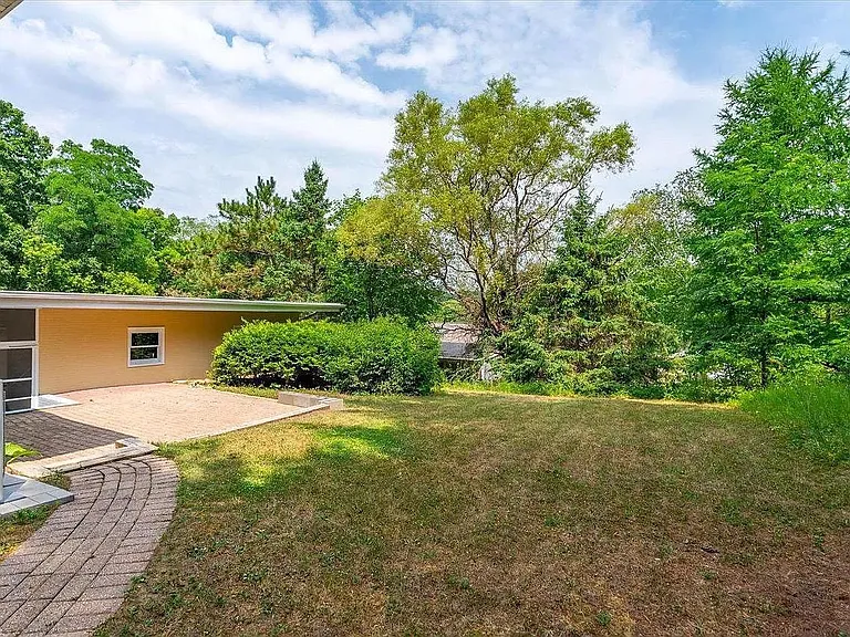 101 N Rosa Rd — Photo 21