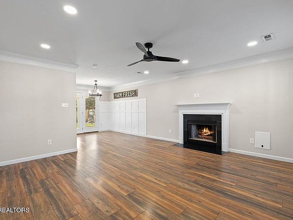 3rd image of 8540 Golden Cloud Ln