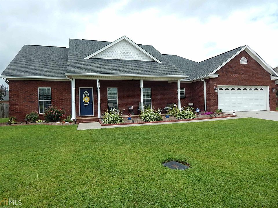 1st image of 202 Loudon Hill Dr