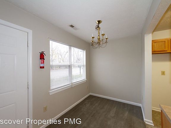 4th image of 1319 S Senate Ave