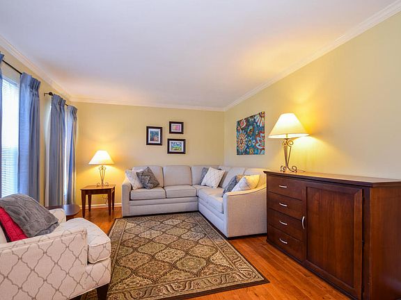4th image of 6017 Monet Dr