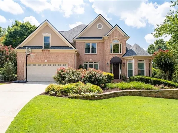 315 Morning Dew Cir, Roswell, GA 30075
