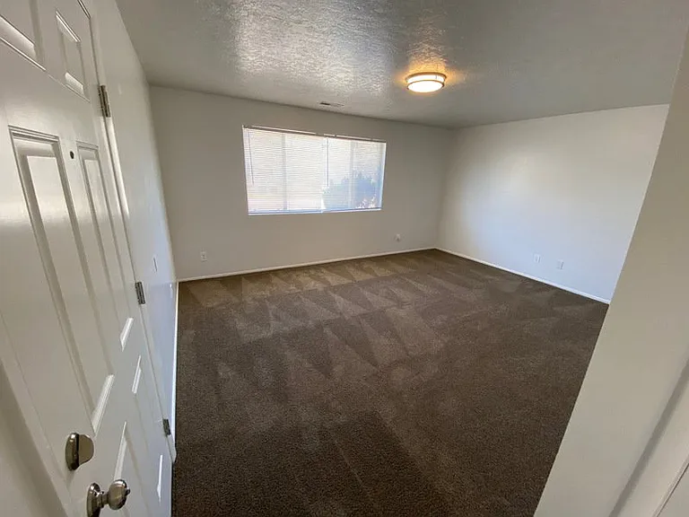 864 E 500th St N #864 — Photo 5