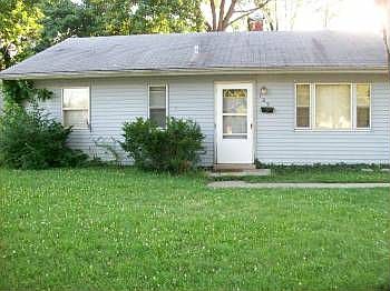 1st image of 109 Holly Ln