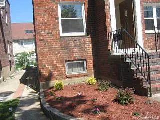 160-45 Willets Point Blvd — Photo 3