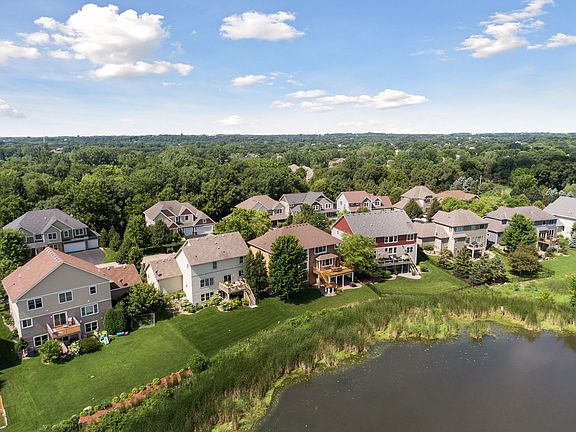 5th image of 10602 Watersedge Ln