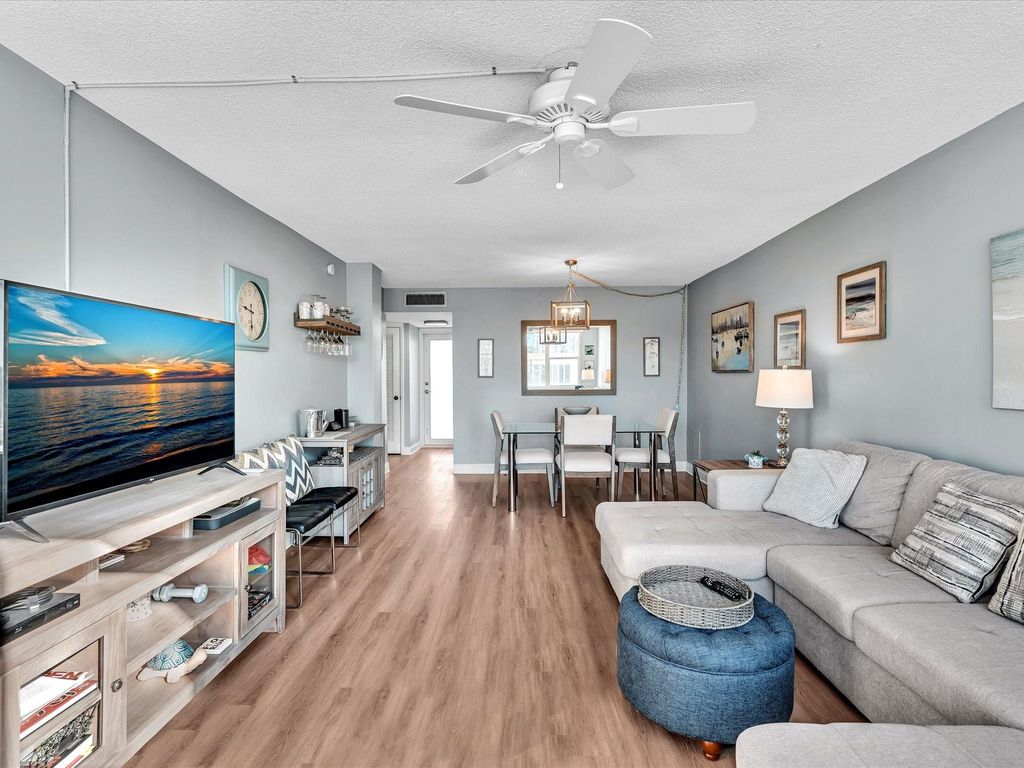 201 N Ocean Boulevard #202, photo 4