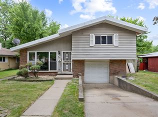 15230 Meadow Ln, Dolton, IL 60419